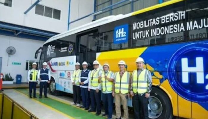 Pemerintah Luncurkan Pilot Project Pengoperasian Bus Hidrogen Jakarta – Patimban