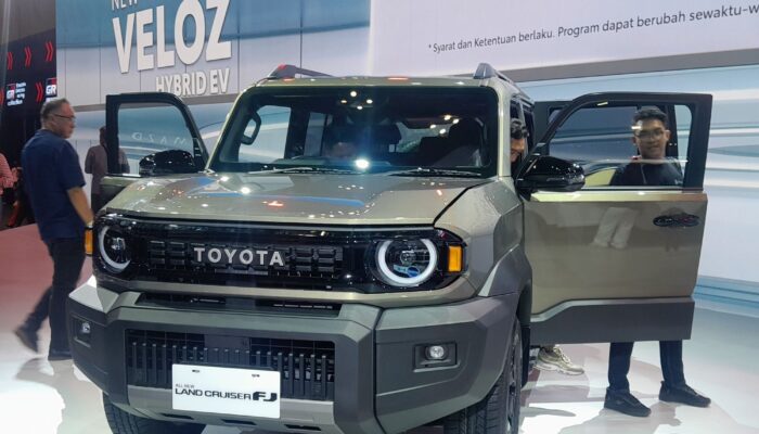Toyota Land Cruiser FJ Bikin Pengujung GIIAS 2026 Kepo, Harga Masih Teka-teki